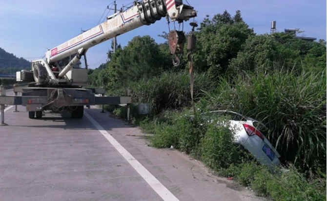 安图重载吊车救援